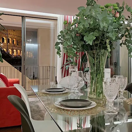 Luxury Domus 2 Apartment