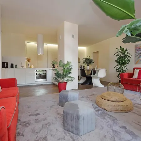 Luxury Domus 2 شقة روما
