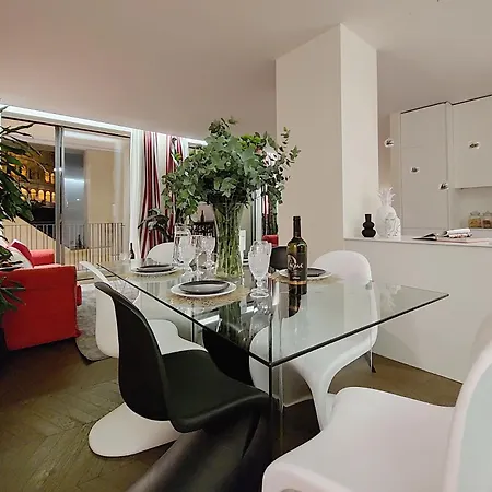 Luxury Domus 2 Apartament *